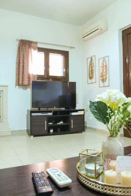 Afroditi'S Guest House Heraklion  Exterior photo
